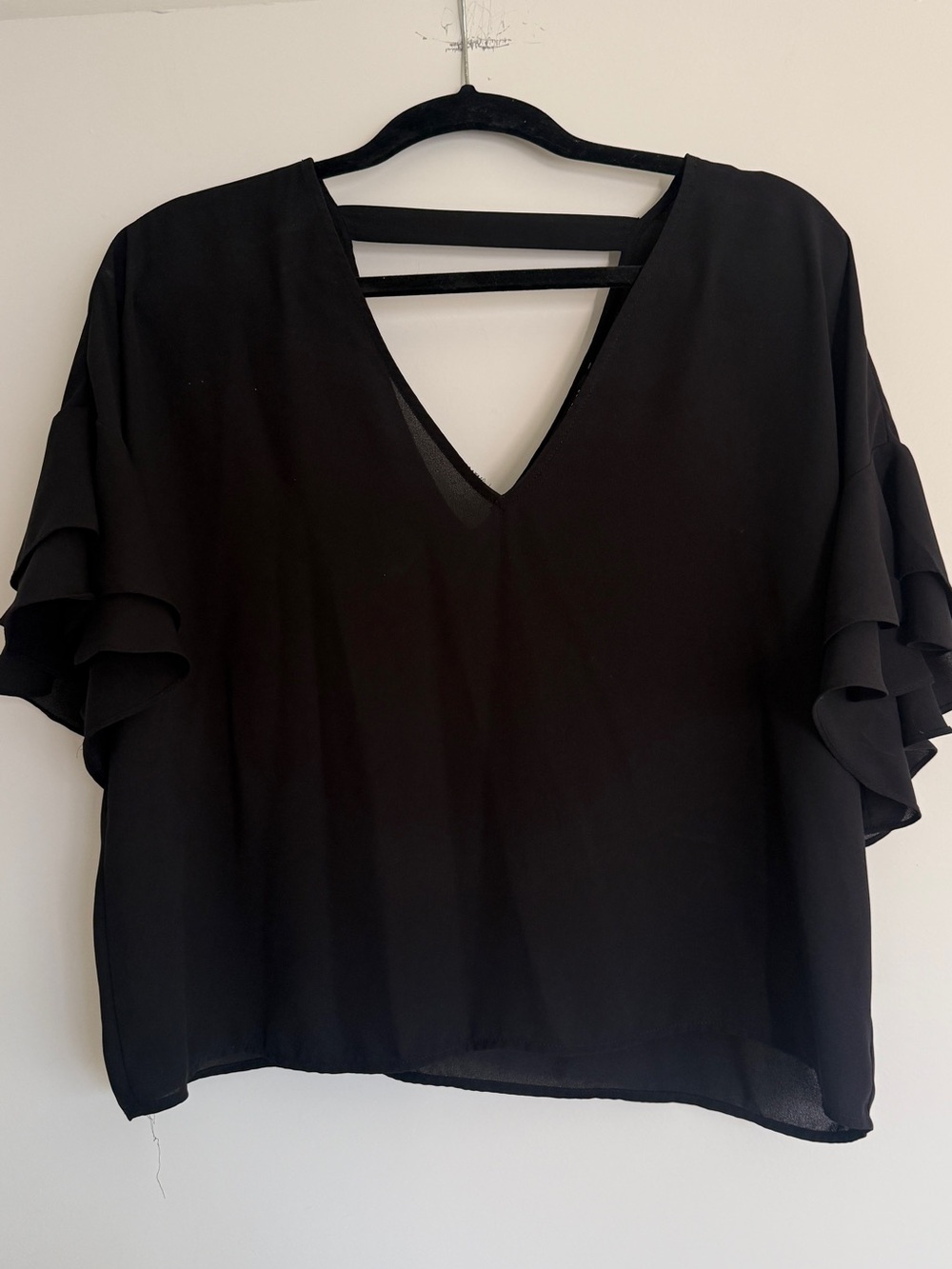 Forever 21 Black V-Neck Ruffle Sleeve Blouse